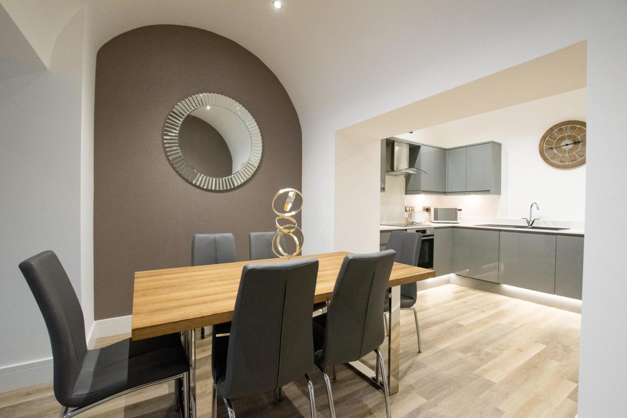 Rowan Tree - Your Apartment Bristol Exterior photo