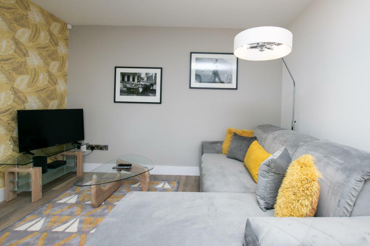 Rowan Tree - Your Apartment Bristol Exterior photo