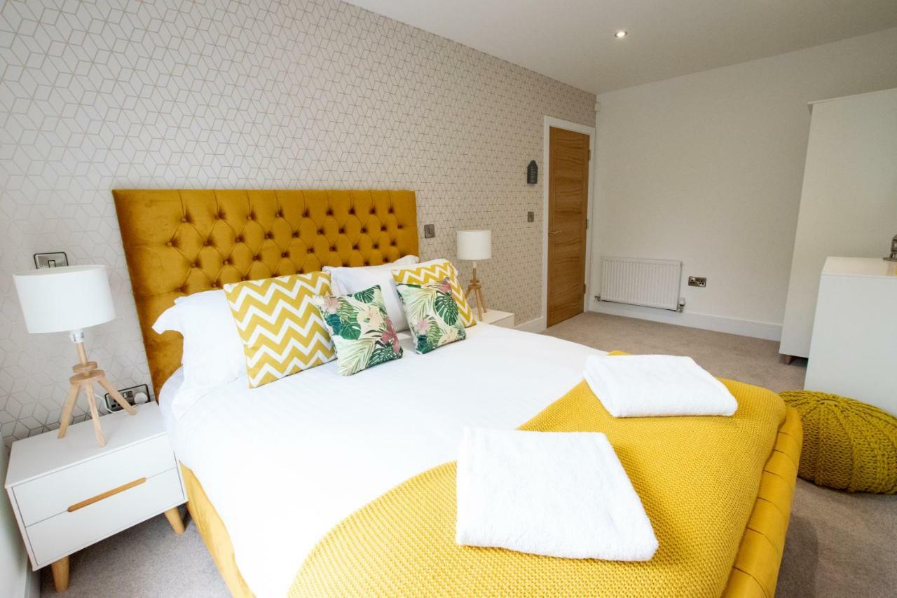 Rowan Tree - Your Apartment Bristol Exterior photo